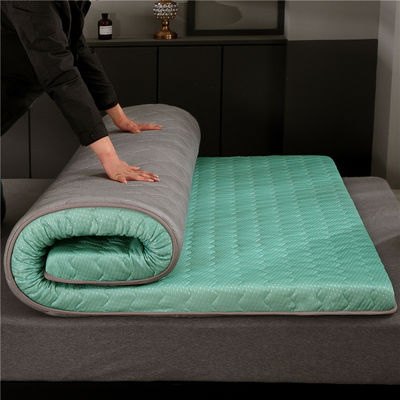 Materasso personalizzato con schiuma di memoria in gel per un sonno tranquillo e confortevole