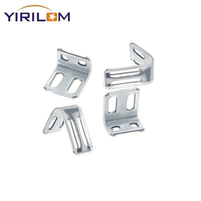 Accessoiri per divani Mezzo rivestimento in plastica con 4 fori Clip di molla per agganciare saldamente molle a forma di serpente